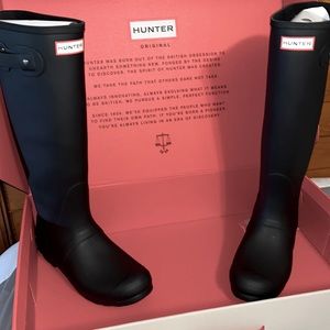 Women's hunter Original  Rain Boots size 8 black waterproof